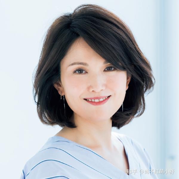 最新流行趨勢下的40歲女性發(fā)型設(shè)計(jì)