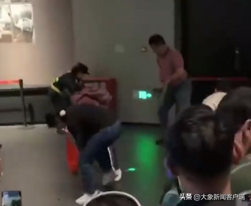 廣州最新地鐵打架視頻，揭示社會現(xiàn)象與公眾行為的反思