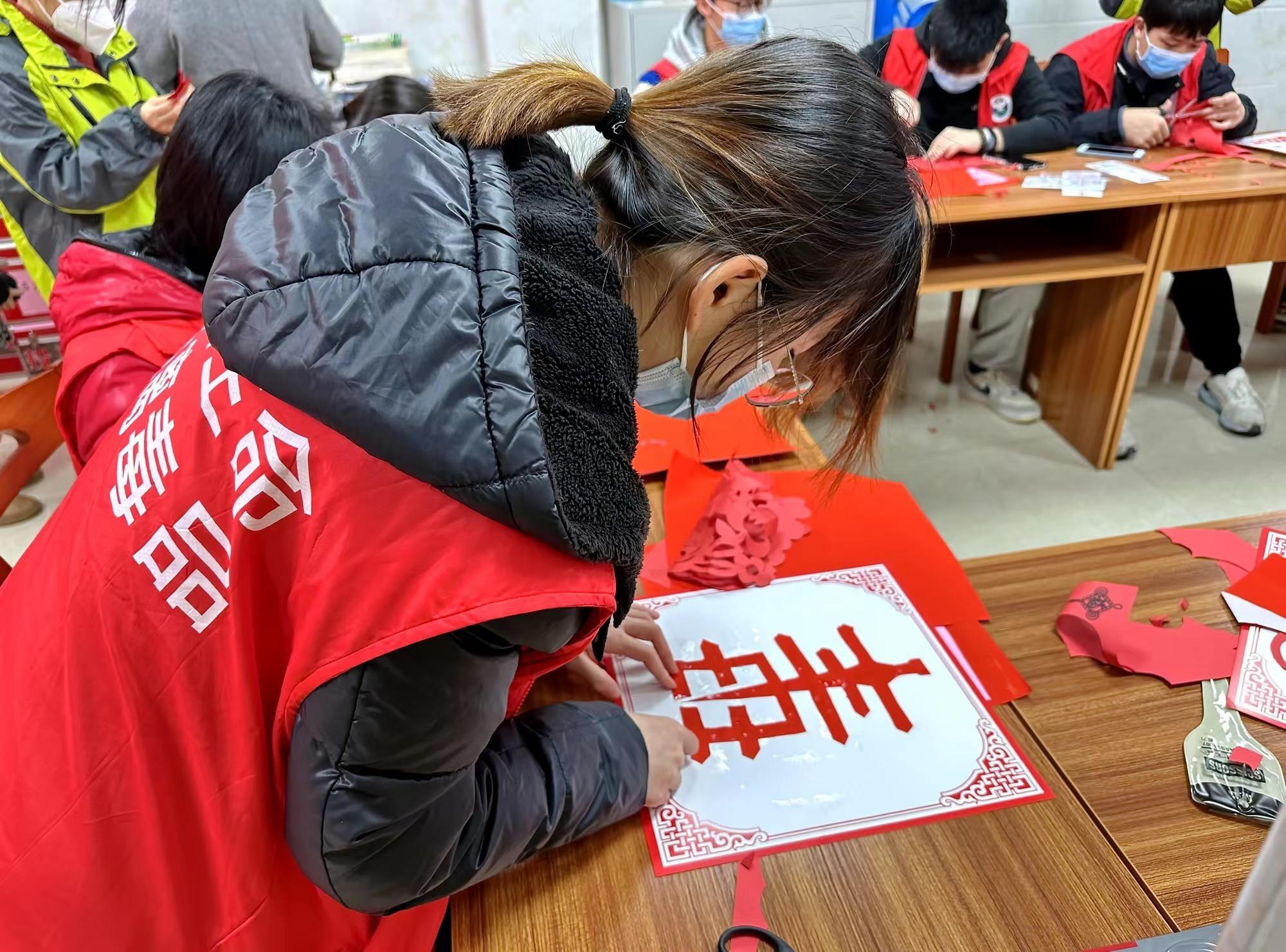 今晚必開什么生肖,傳承解答解釋落實(shí)_保養(yǎng)款1.668