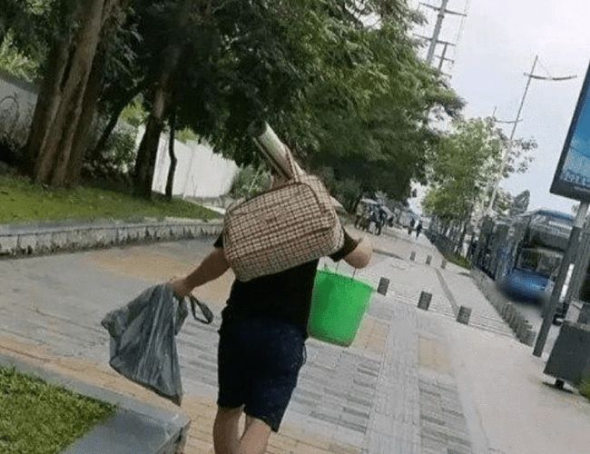 最新喪背景下的社會(huì)現(xiàn)象與心理洞察