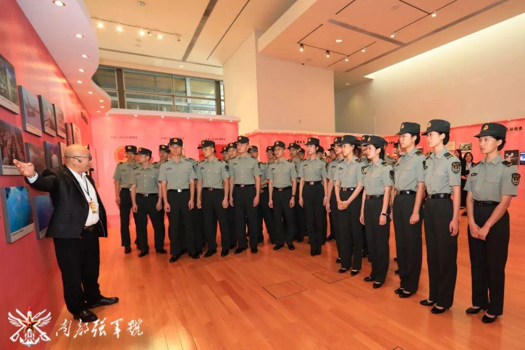 探索新澳門正版免費(fèi)資本車，未來交通的新篇章