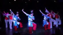 最新廣場(chǎng)舞風(fēng)潮，潔白的哈達(dá)舞動(dòng)生活