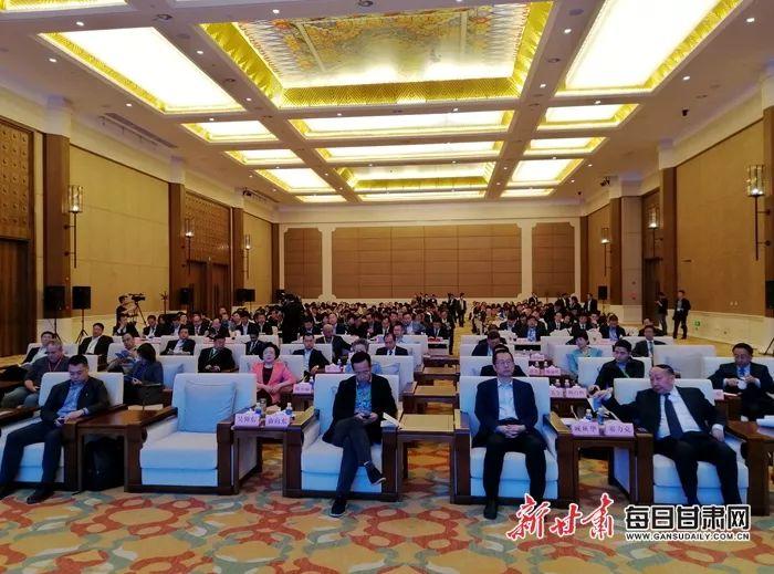 新奧內(nèi)部免費資料，探索與利用