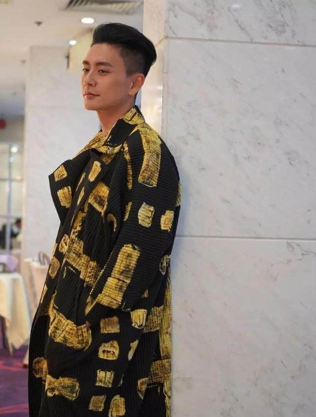 黃宗澤，銀幕之上，魅力無(wú)限——解析其最新電影作品