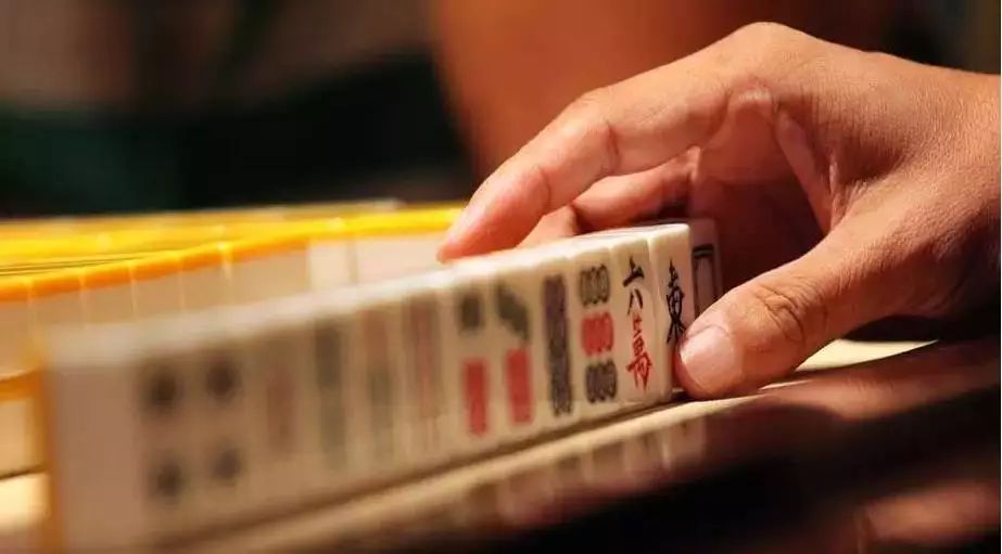 澳門天天開好彩背后的違法犯罪問題，揭示與警示（2004年澳門天天開好彩大全）