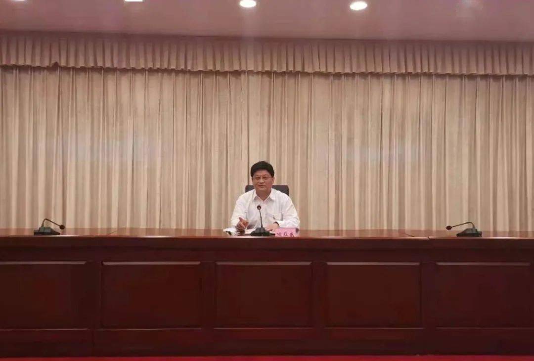 澳門(mén)王中王100%正確答案最新章節(jié)與行動(dòng)釋義解釋落實(shí)的綜合探討