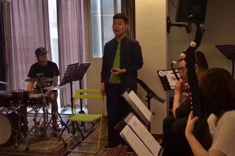 曹喜元最新樂隊(duì)視頻，音樂與創(chuàng)新的完美融合