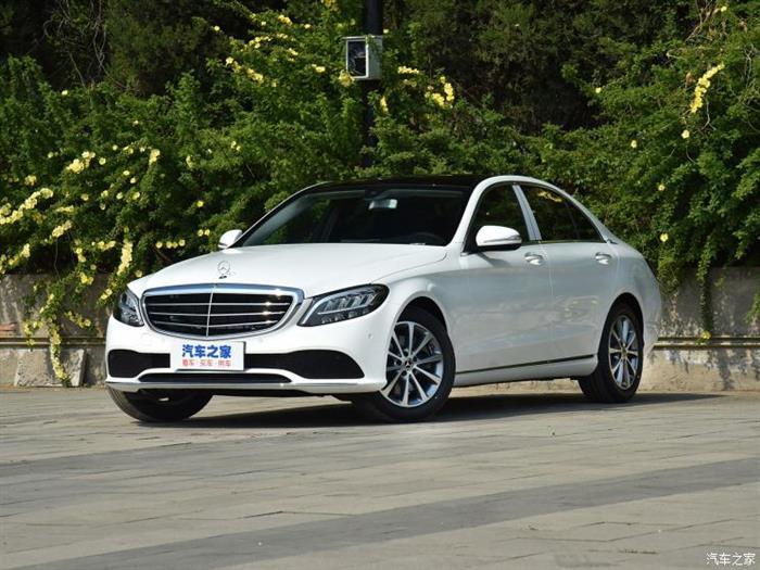 奔馳C200最新價格概覽，市場走勢與購車指南