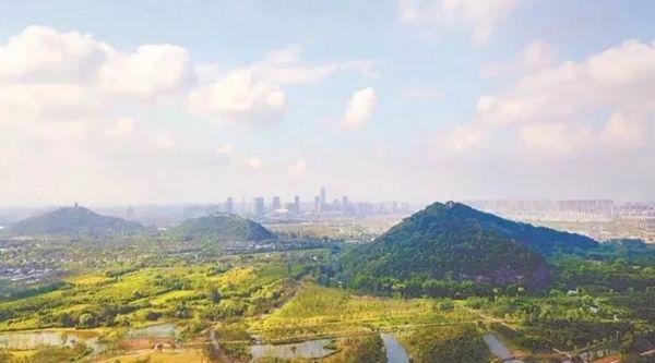 創(chuàng)建文明城市，繪制最新的文明畫卷