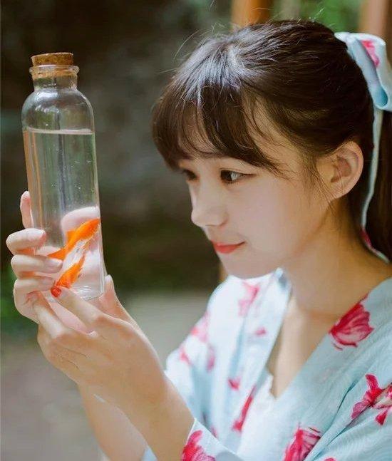 QQ女頭個性網(wǎng)最新版，時尚潮流與個性化表達(dá)的完美結(jié)合